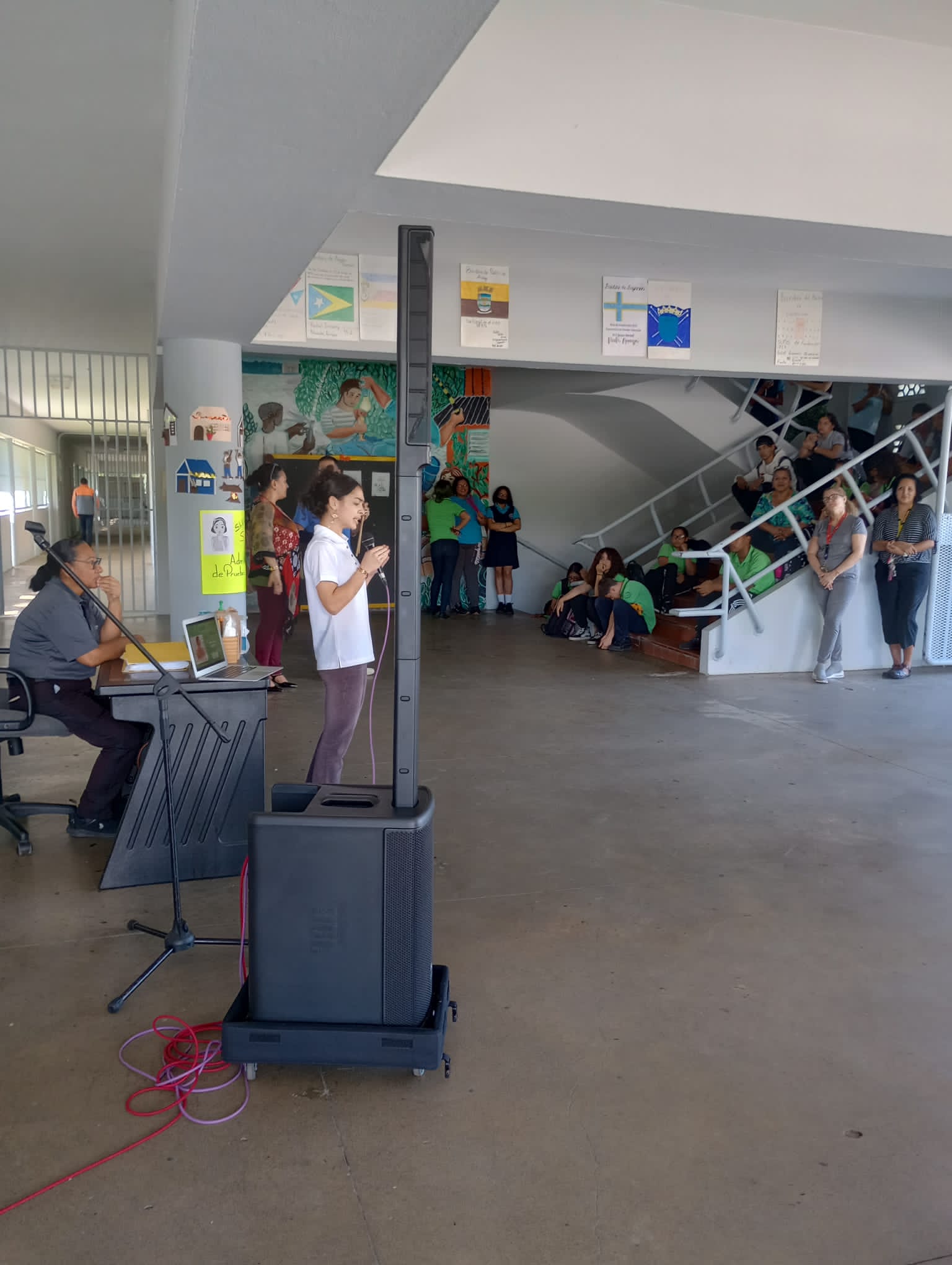 “Nuestras Voces” en la Escuela Dr. Albert Einstein — 7
