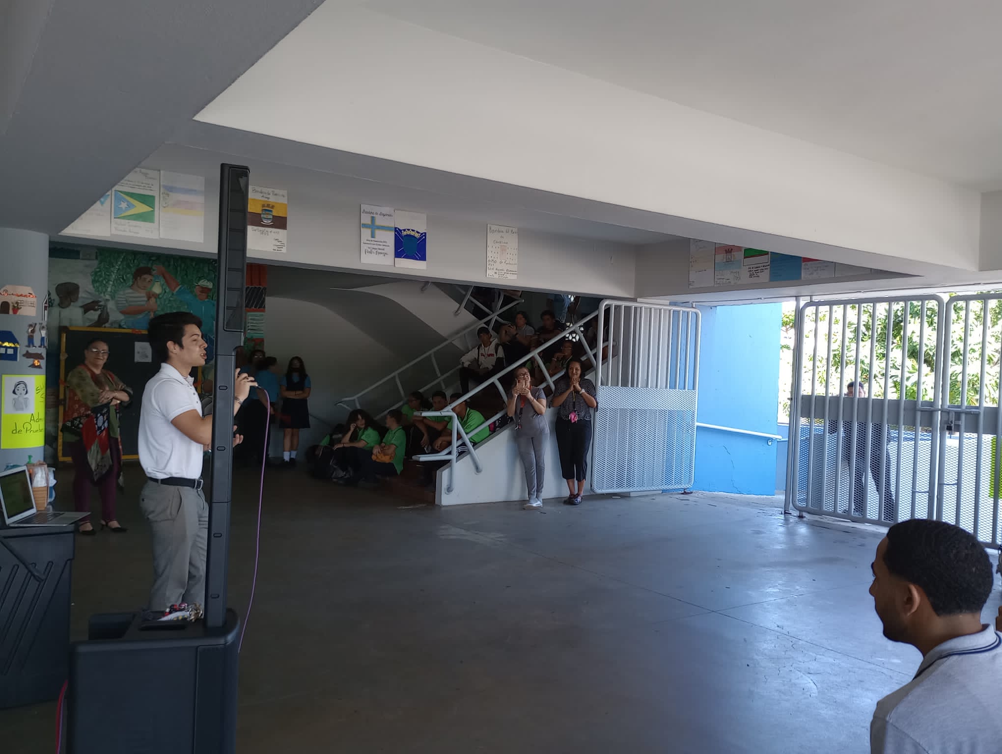 “Nuestras Voces” en la Escuela Dr. Albert Einstein — 8