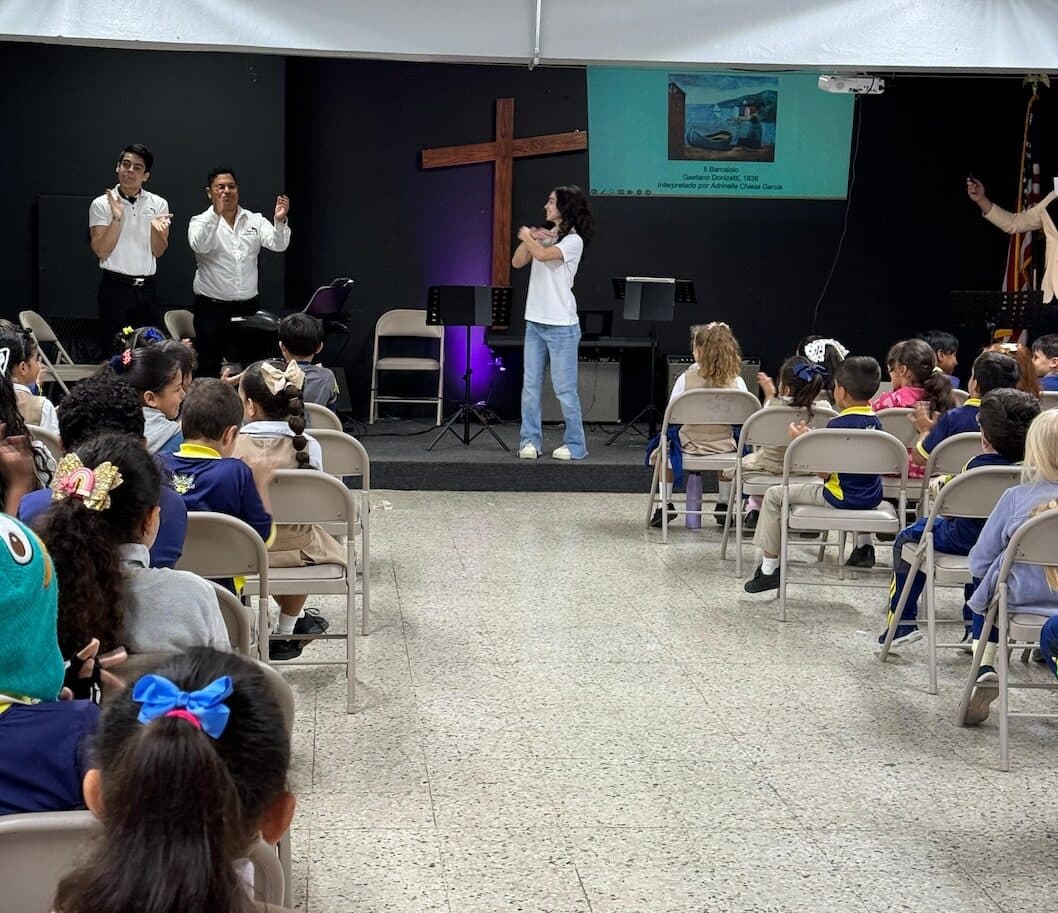 “Superestrella” en Covenant Private School — 2