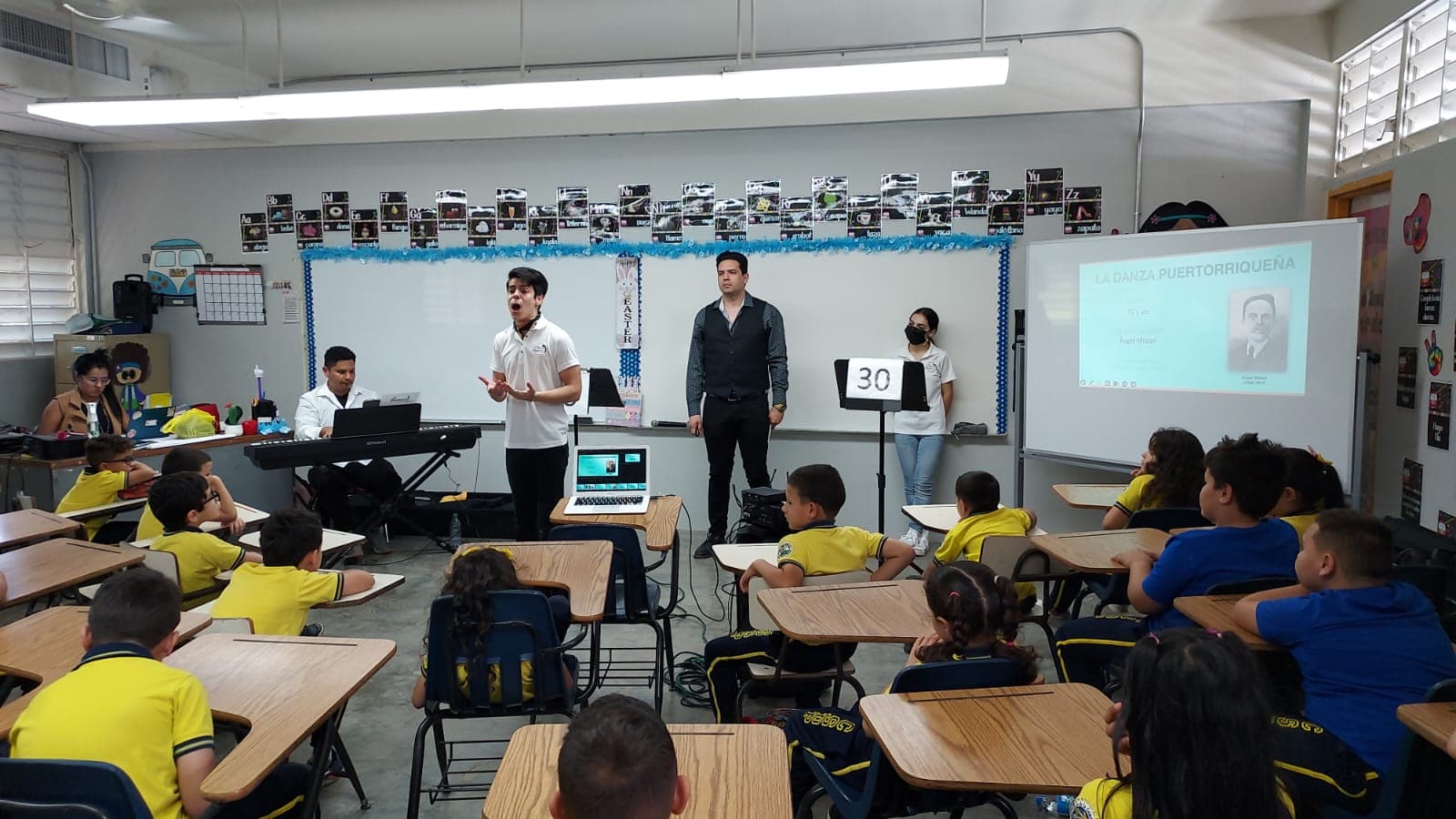 “Superestrella” en la Escuela Carmen Solá de Pereira — 6