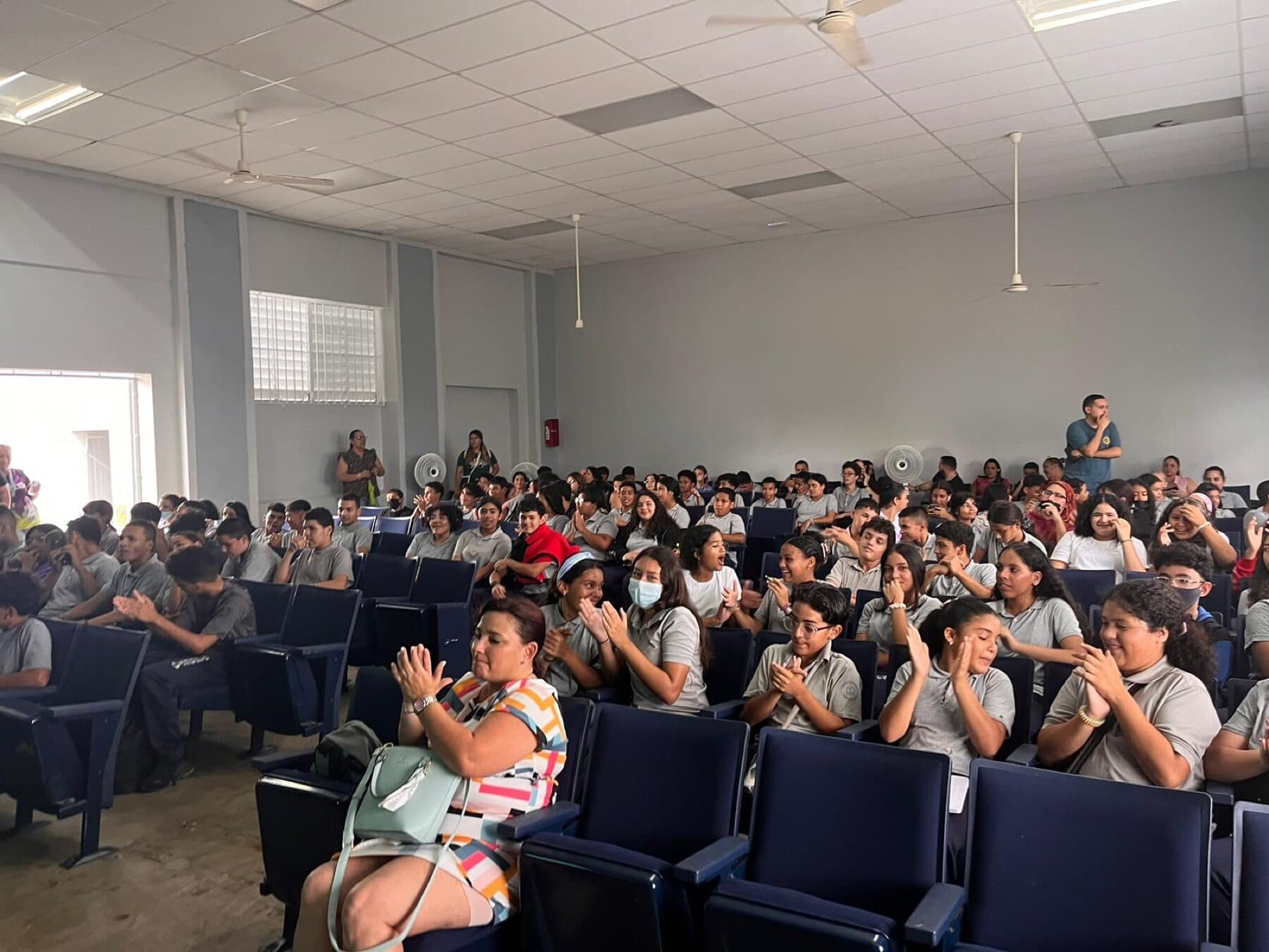 “Superestrella” en la Escuela Manuela A. Barreto — 6
