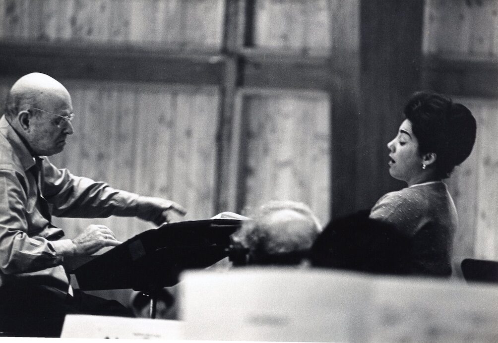 Grabando las canciones de arte de Casals para Columbia Records en Marlboro, 1966.