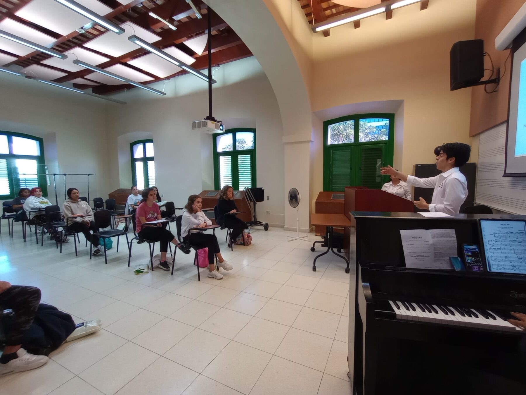“Nuestras Voces” en la Escuela Preparatoria del CMPR — 6