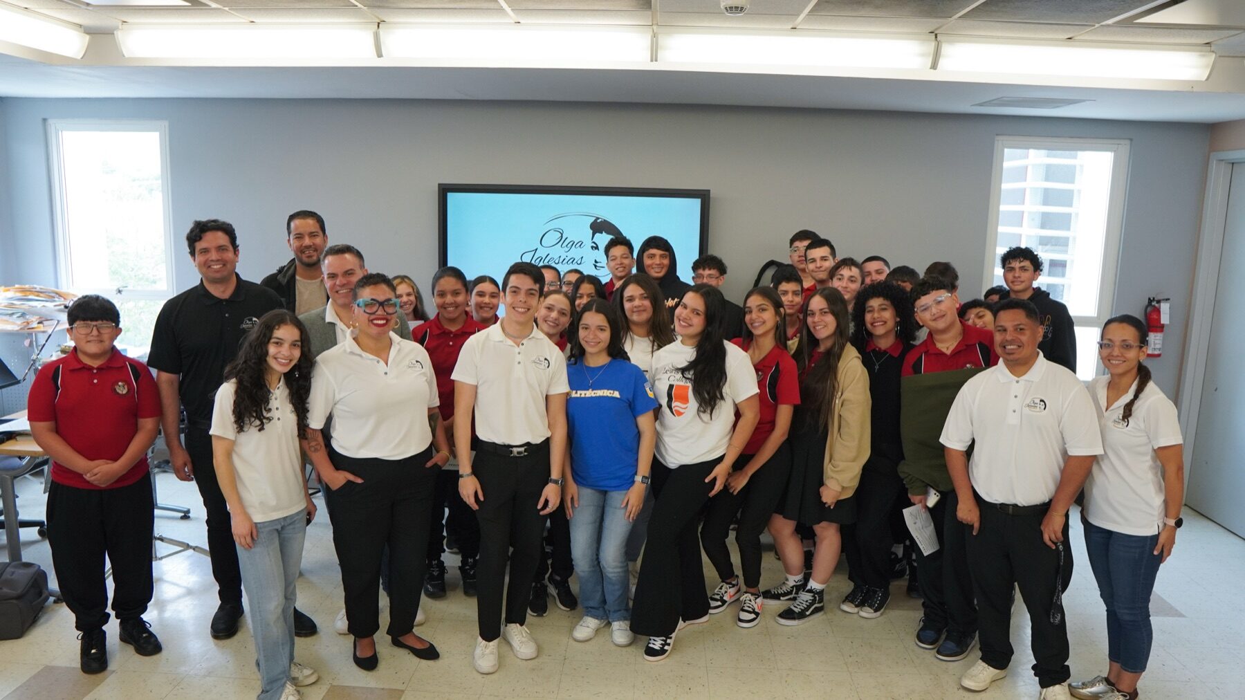 “Superestrella” en la Escuela Especializada Miguel A. Juliá Collazo — 23