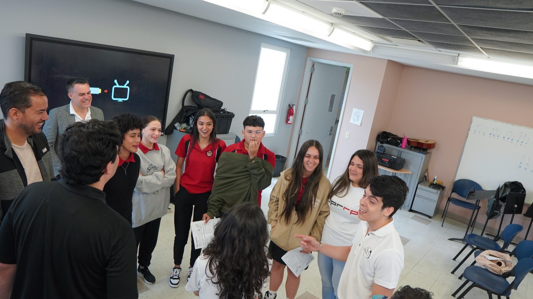 “Superestrella” en la Escuela Especializada Miguel A. Juliá Collazo — 29