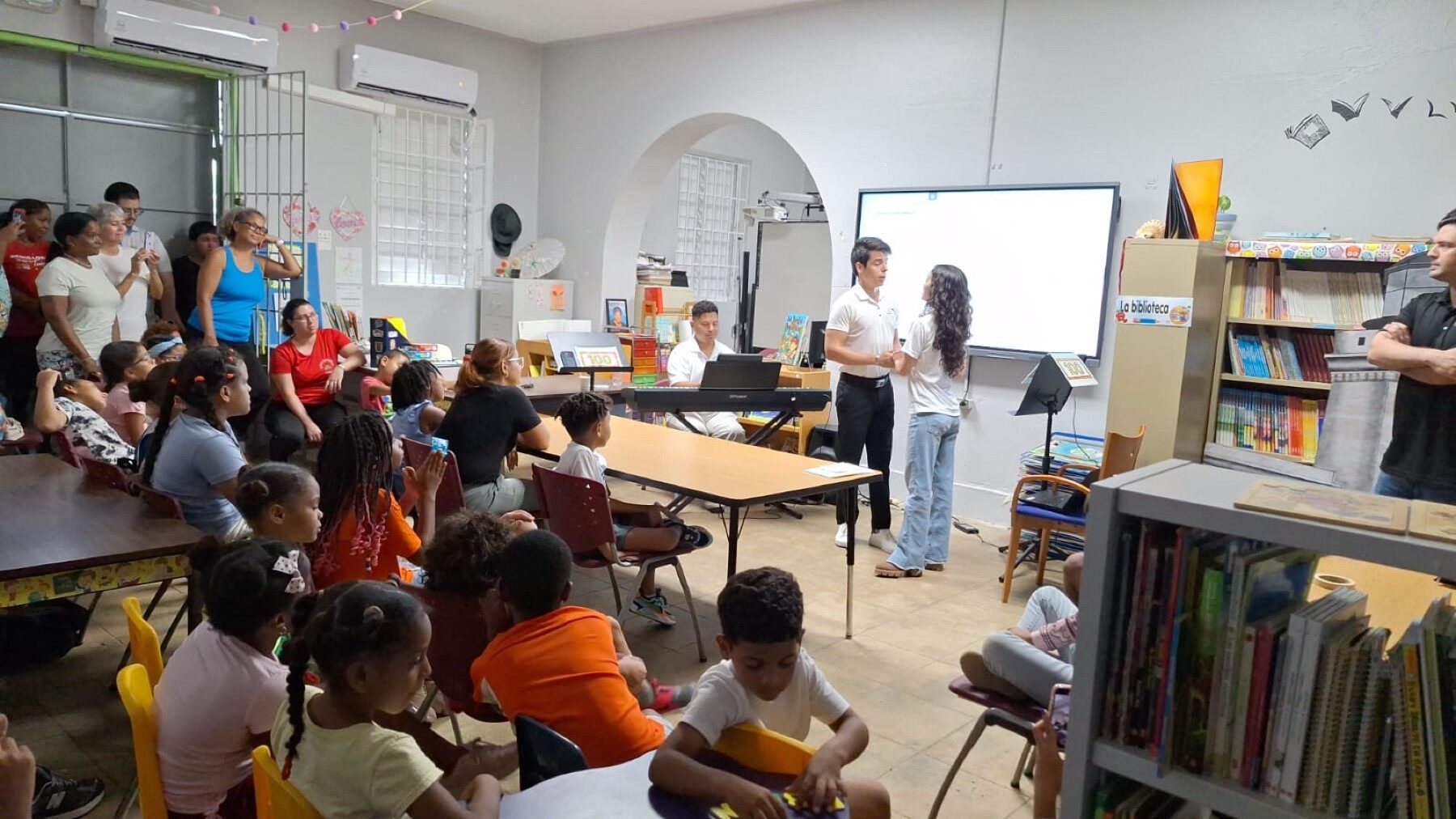 “Superestrella” en la Escuela Luís Muñoz Rivera — 2