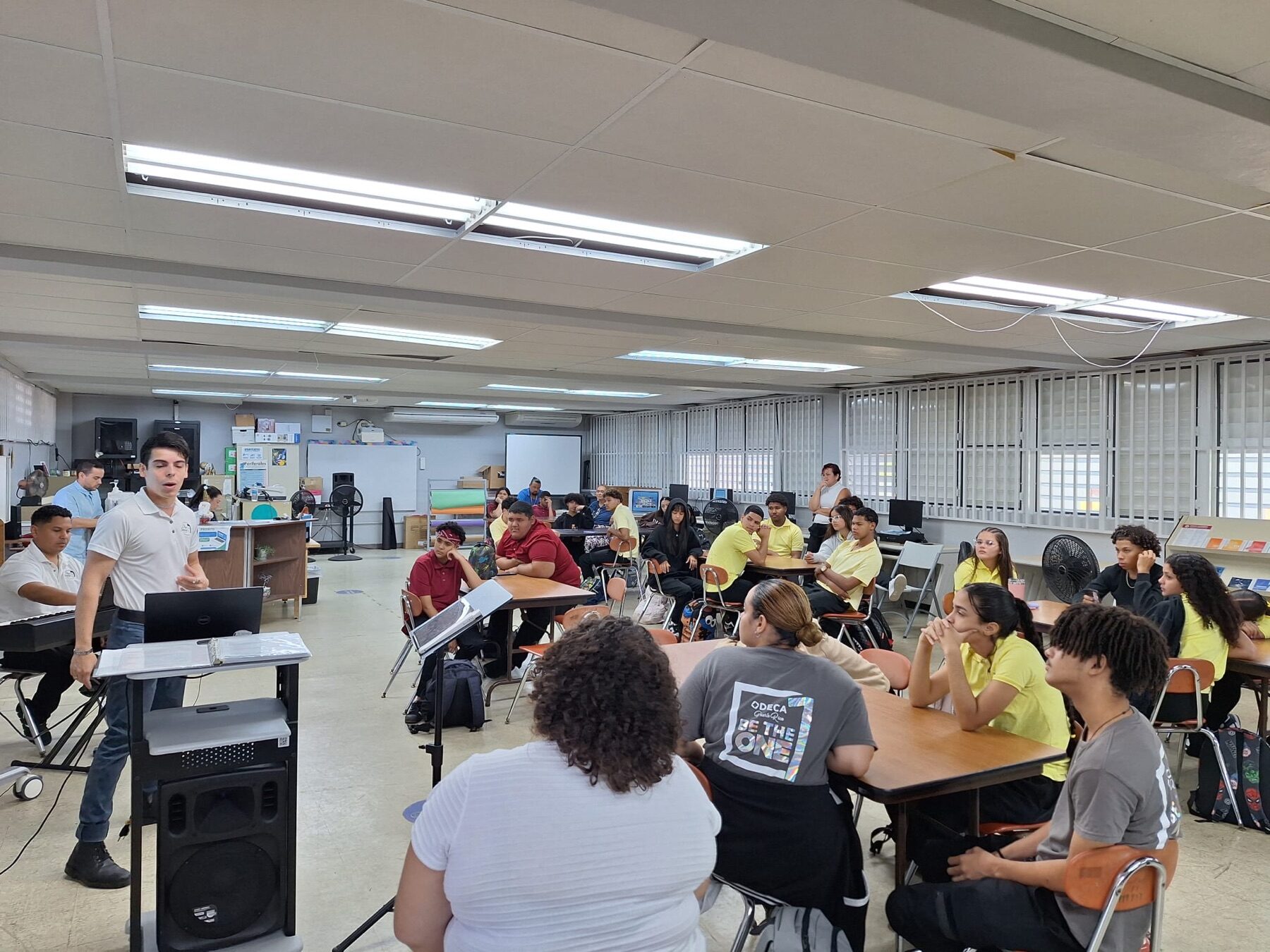 “Nuestras Voces” en la Escuela Petra Zenón de Fabery — 1