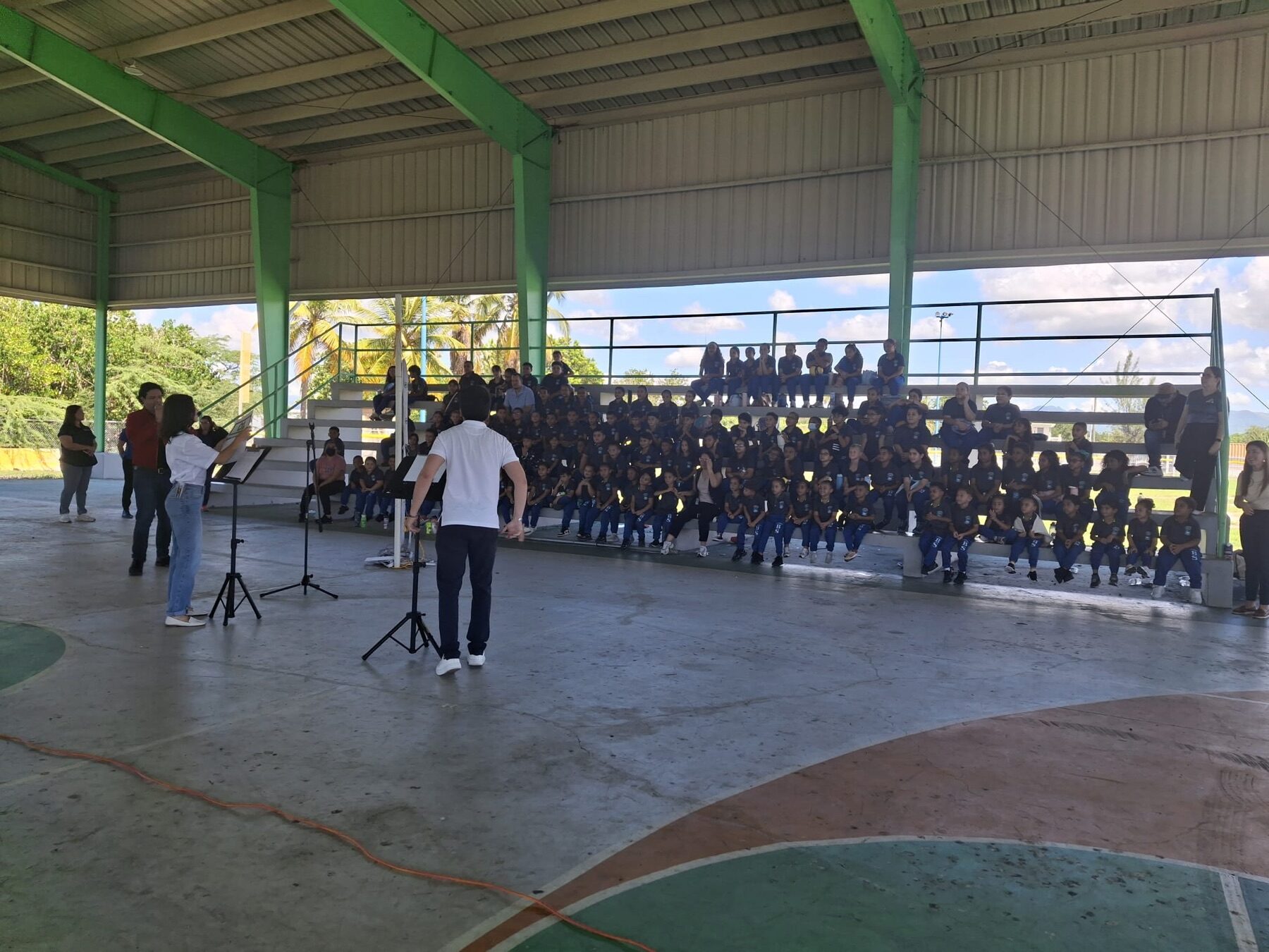 “Opera Superstar” at Escuela Santa Rosa III — 4