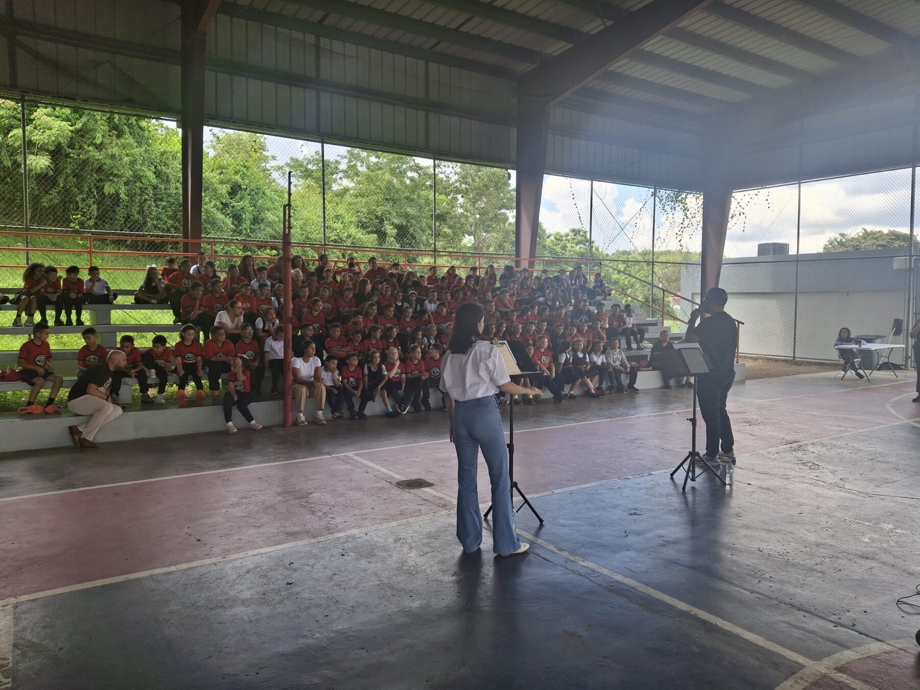 “Superestrella” en la Escuela Virginia Vazquez Mendoza — 2