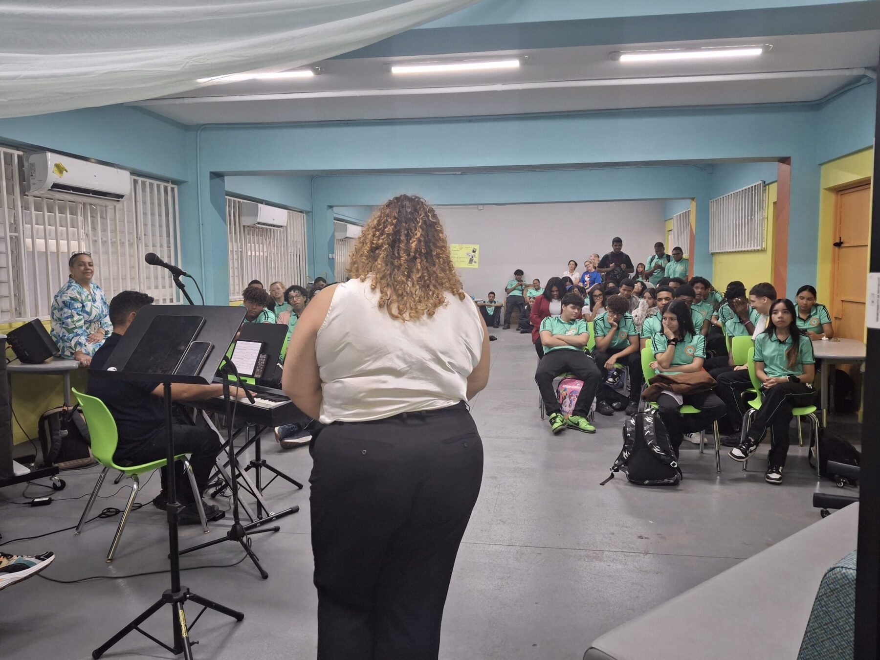 “Nuestras Voces” en la Escuela Especializada Manuel Cruz — 1